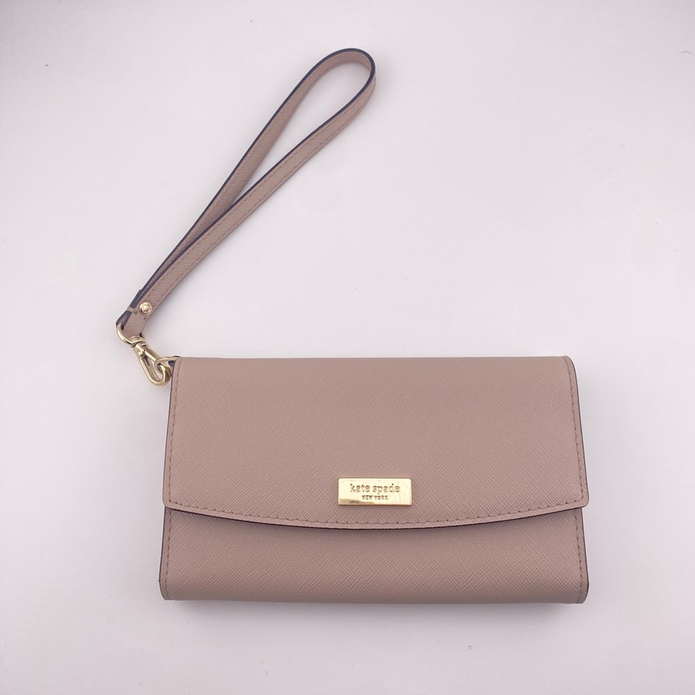 Kate Spade New York wristlet wallet